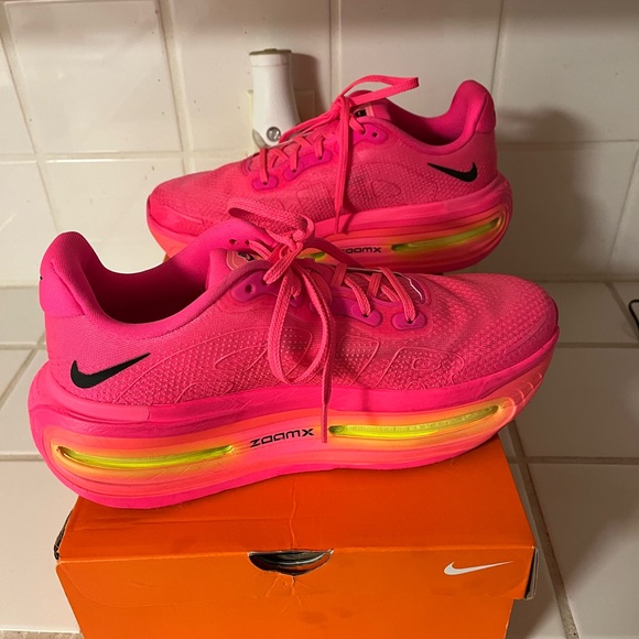 Nike Vomero Premium - Picture 4 of 8